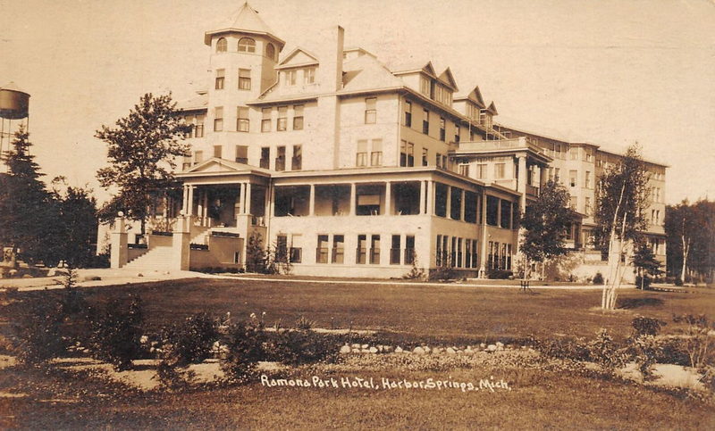 Harbour Inn (Harbor Inn, Ramona Park Hotel) - Postcard (newer photo)